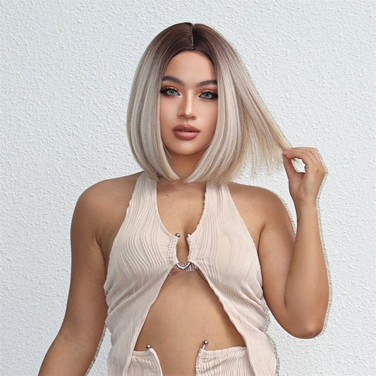 Perruque Synthetique Bobo Raide Blond Avec Frange 30cm