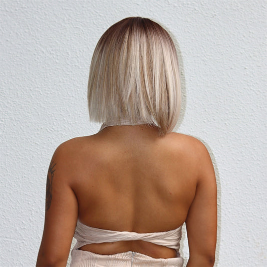 Perruque Synthetique Bobo Raide Blond Avec Frange 30cm