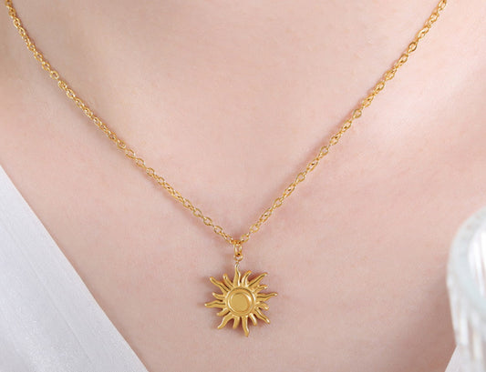 Collier à pendentif tournesol