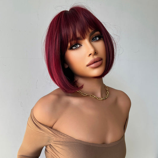 Perruque Haute Résistance Bobo Raide Avec Frange Synthetique 30cm